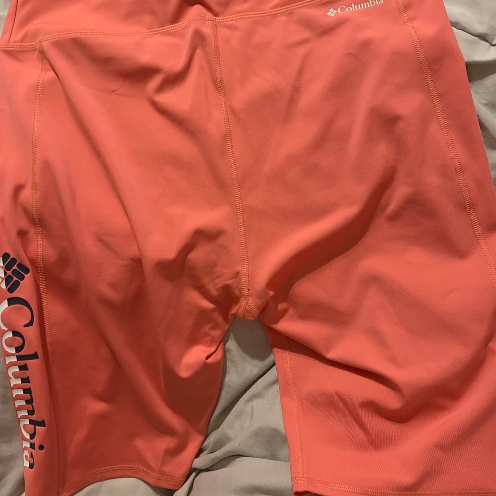 Women’s Columbia biking shorts